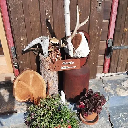 Kraxlhuette Kaernten Velden am Wörthersee